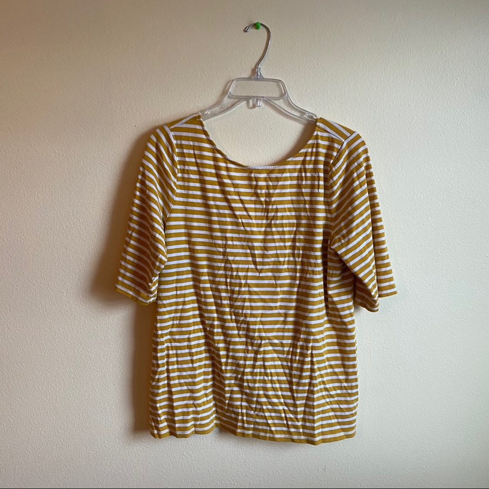 Old Navy top